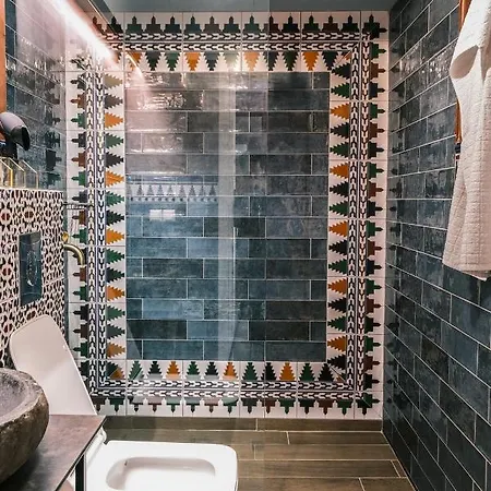 Venizelou Comfort & Living Iii