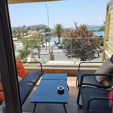 Διαμέρισμα Venizelou Comfort & Living Iii *
